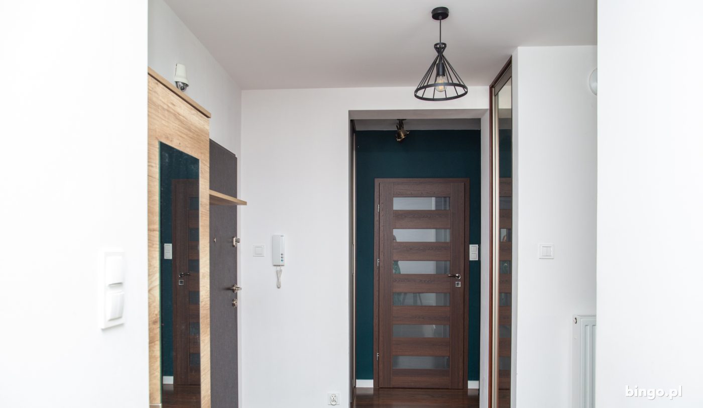 2 pokoje, 49 m² · Poświętne