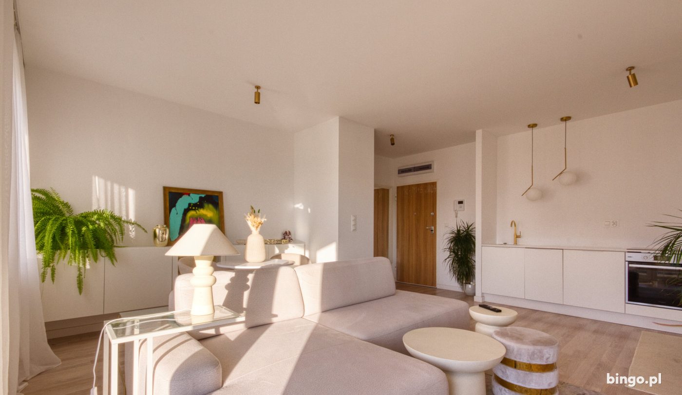 2 pokoje, 43 m² · Oporów