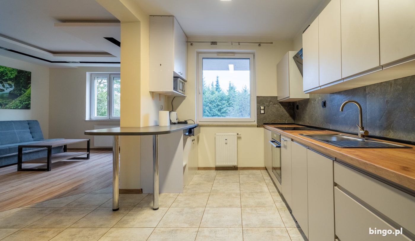 3 pokoje, 79 m² · Piątkowo