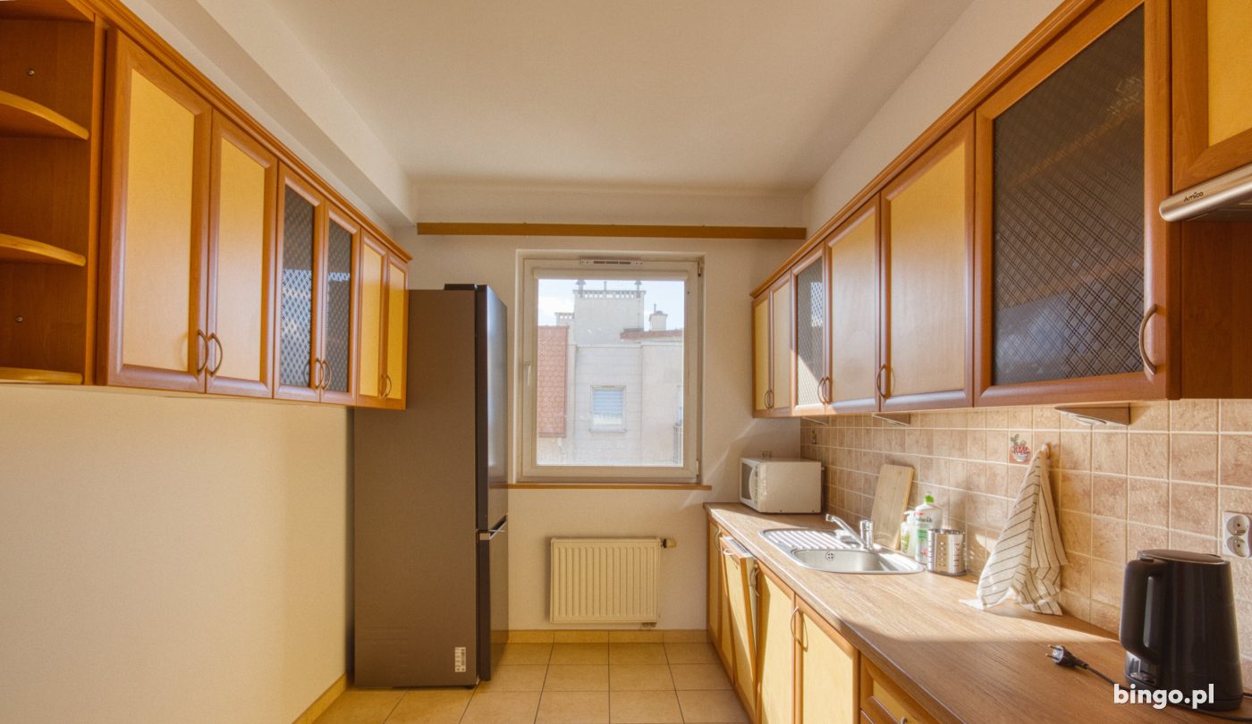 3 pokoje, 64 m² · Jagodno