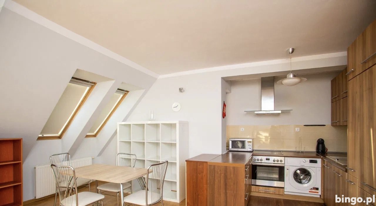 3 pokoje, 61 m² · Muchobór Wielki