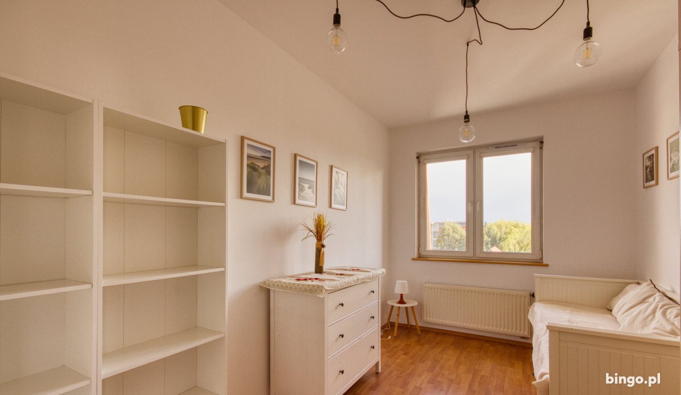 3 pokoje, 64 m² · Jagodno