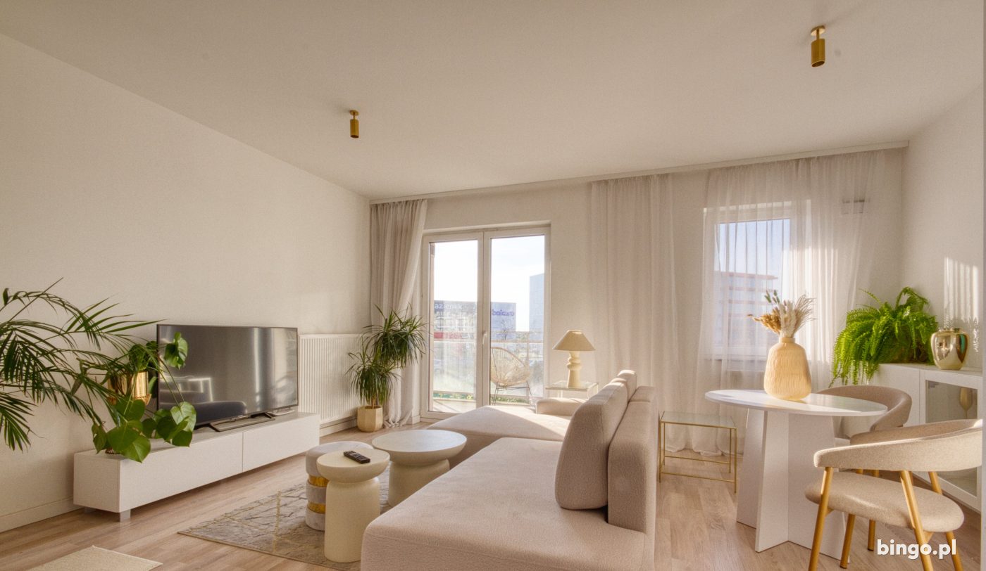 2 pokoje, 43 m² · Oporów