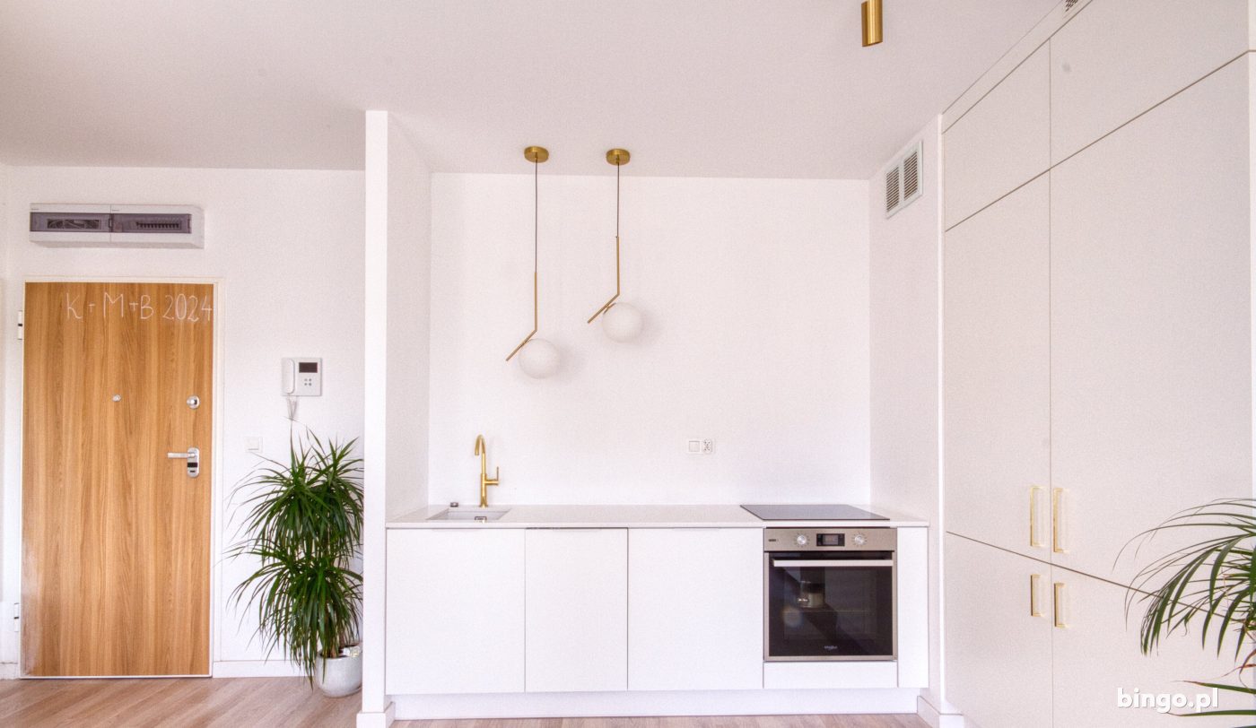 2 pokoje, 43 m² · Oporów