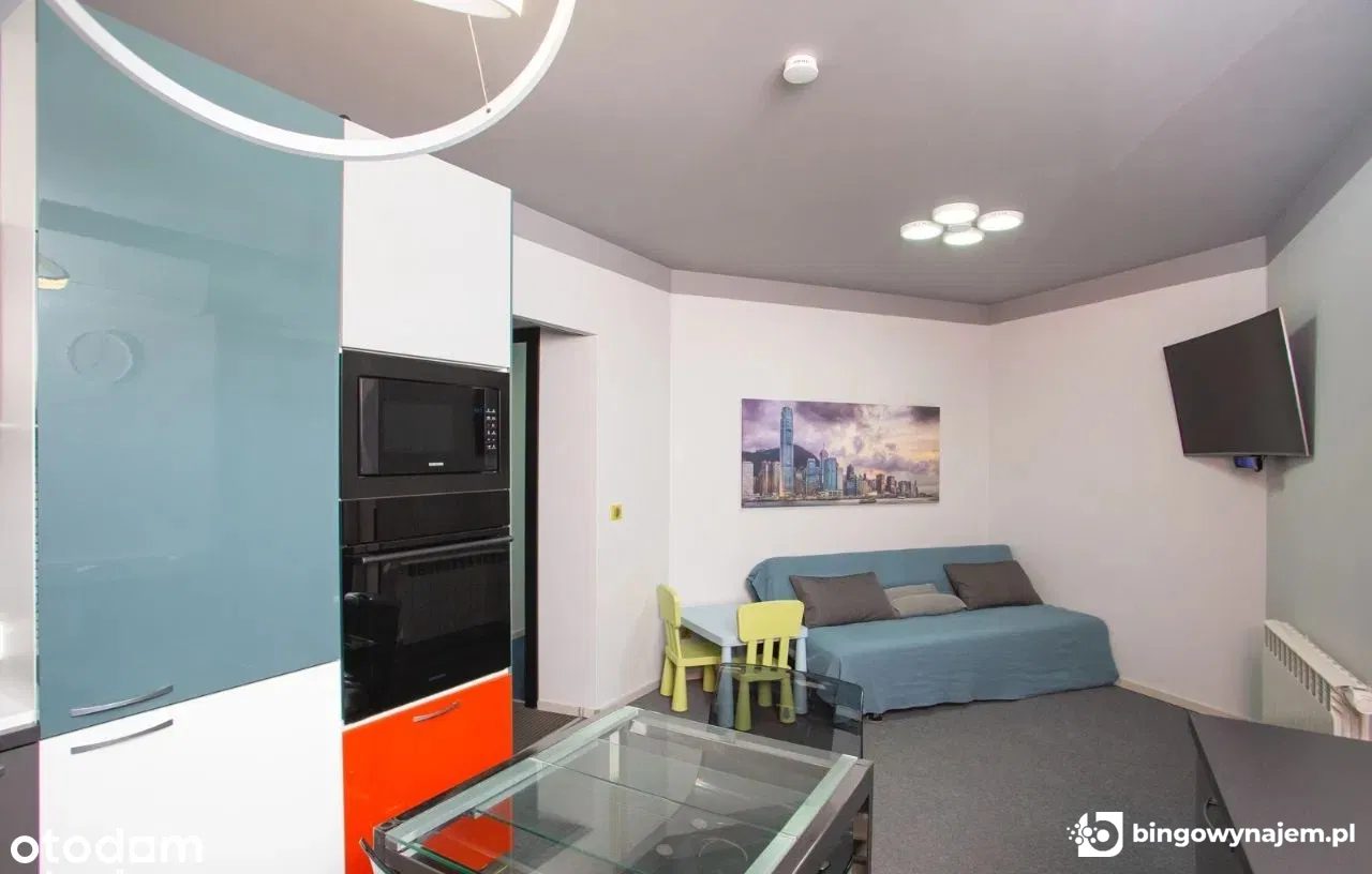 3 pokoje, 56,5 m² · Krzyki