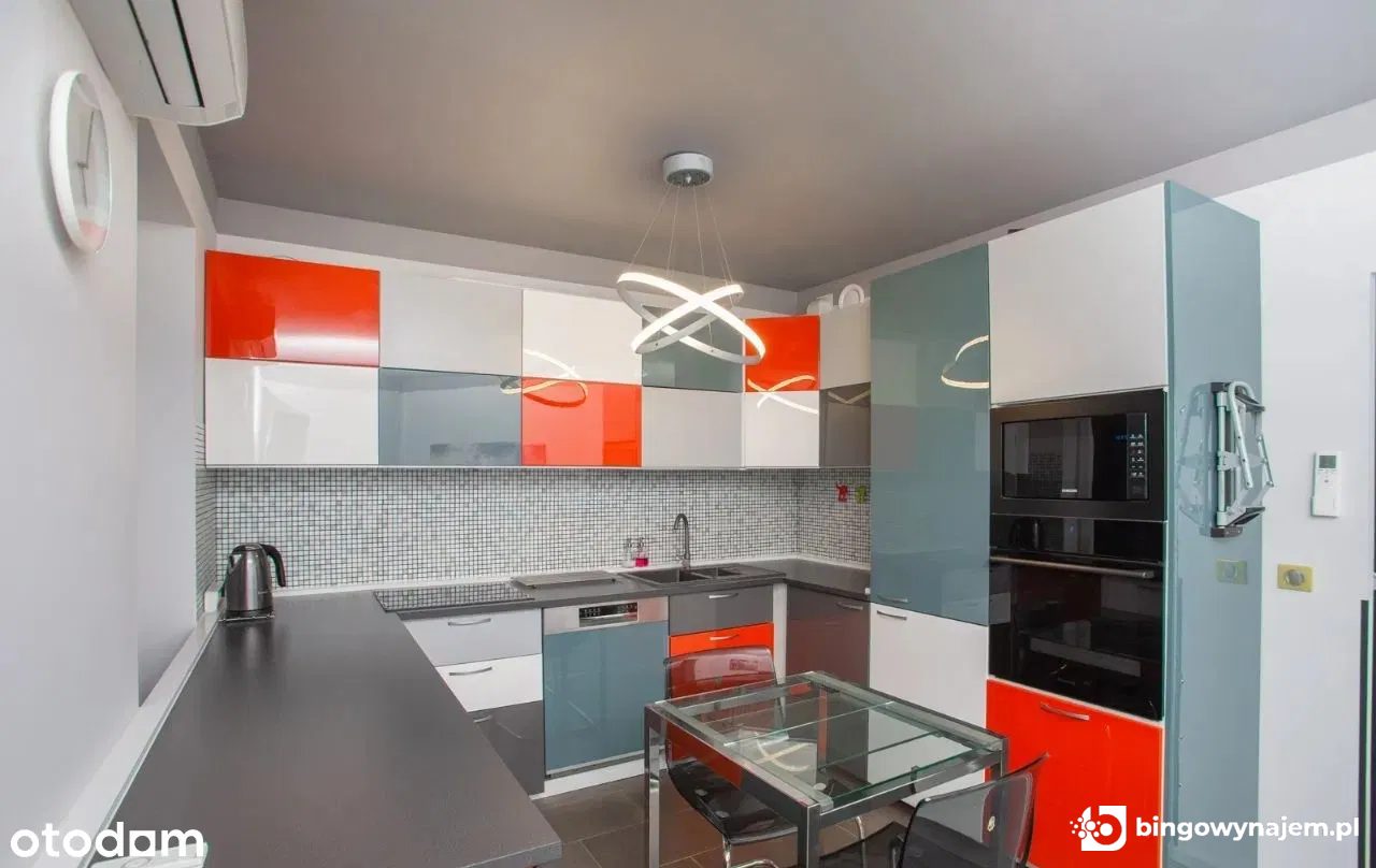 3 pokoje, 56,5 m² · Krzyki