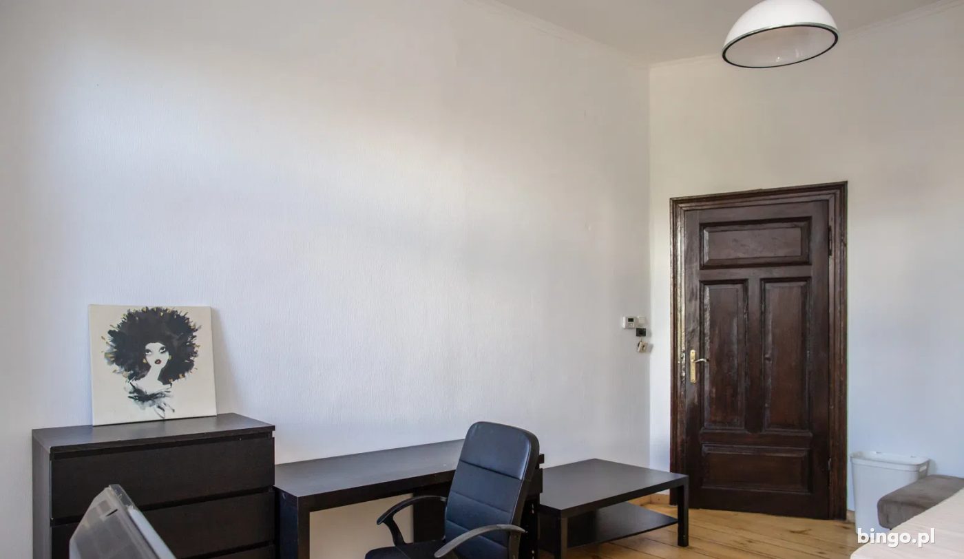 3 pokoje, 90 m² · Nadodrze
