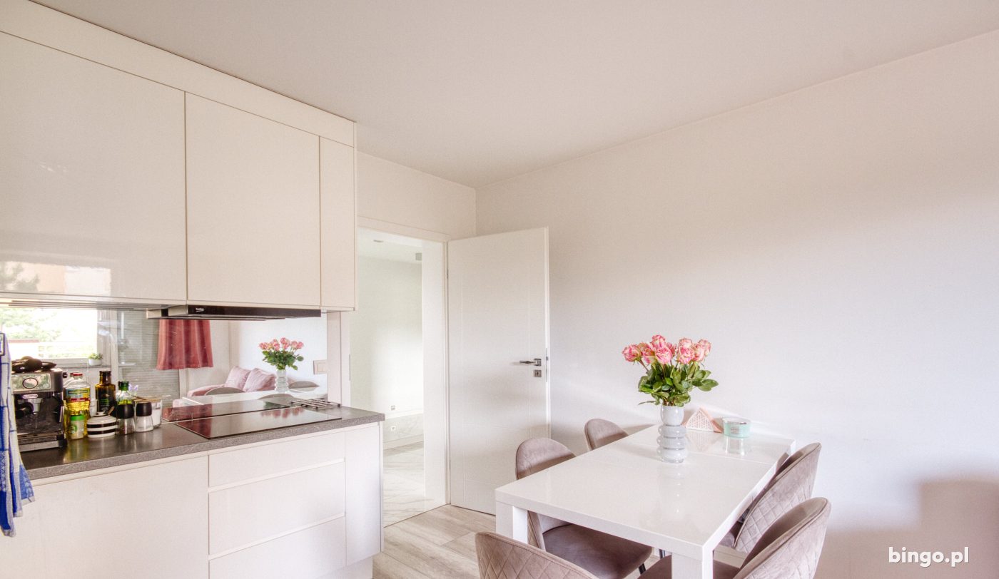 4 pokoje, 68 m² · Muchobór Wielki