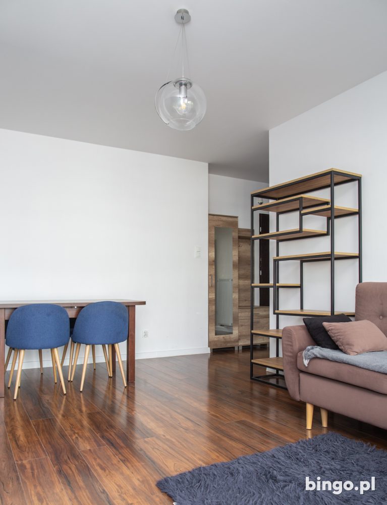 2 pokoje, 49 m² · Poświętne