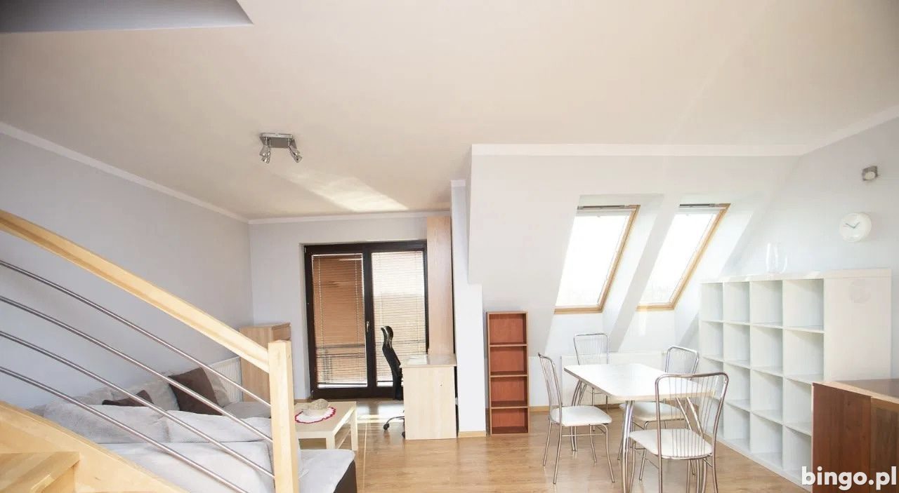 3 pokoje, 61 m² · Muchobór Wielki