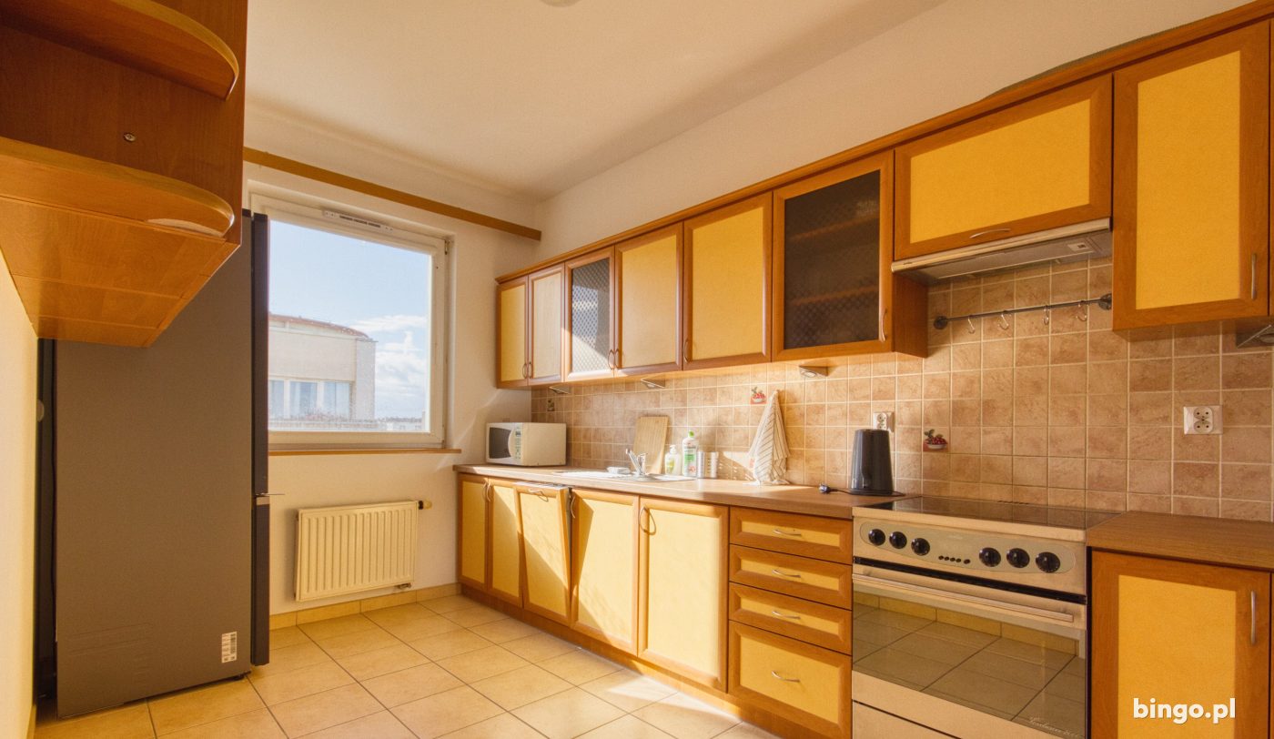 3 pokoje, 64 m² · Jagodno