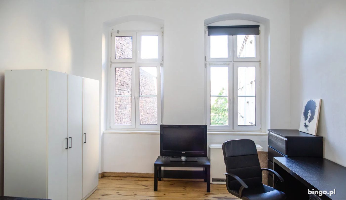 3 pokoje, 90 m² · Nadodrze