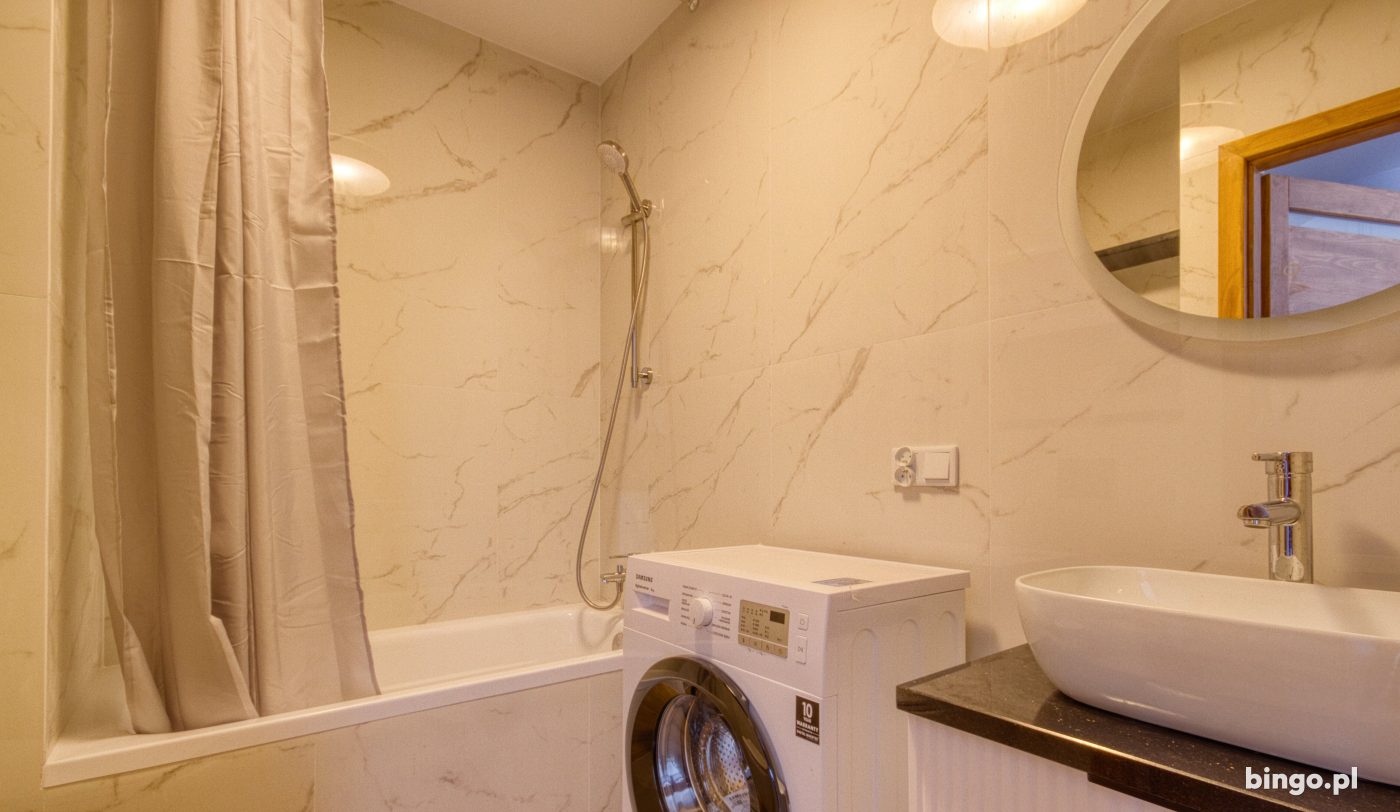 2 pokoje, 39 m² · Przedmieście Oławskie