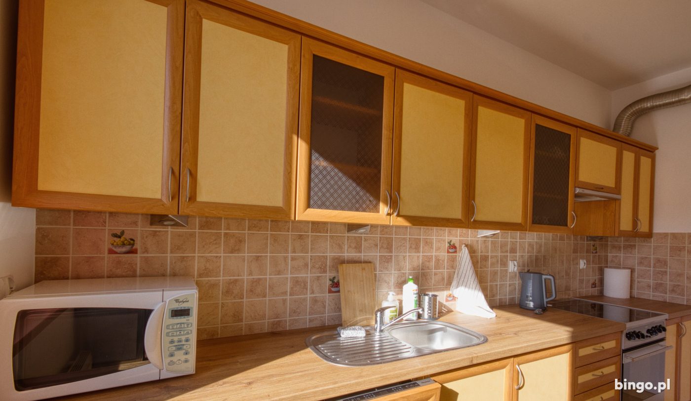 3 pokoje, 64 m² · Jagodno